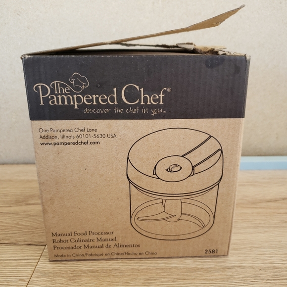The Pampered Chef Kitchen The Pampered Chef Manual Food Processor
